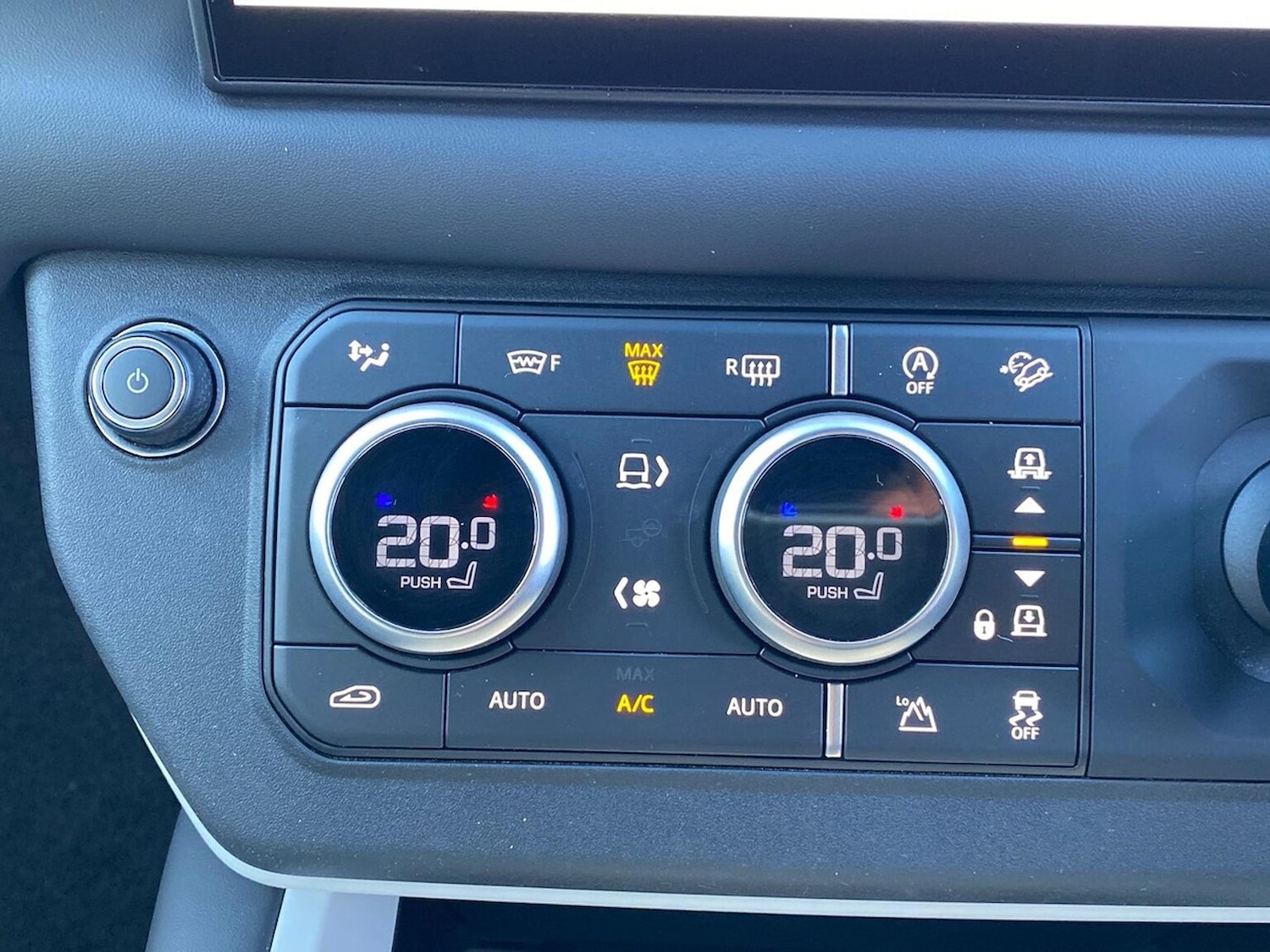 Used Land Rover Defender 2025 for sale - 78144526: Photo 47