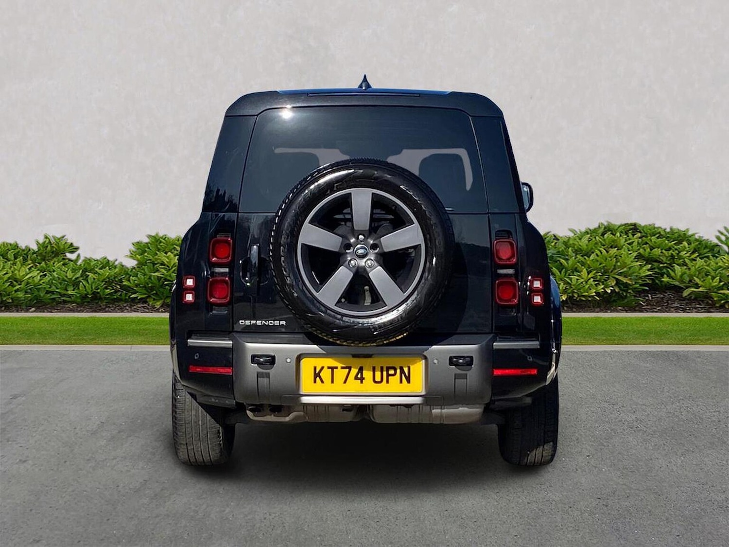 Used Land Rover Defender 2025 for sale - 78144526: Photo 8