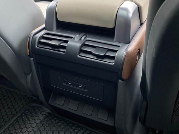 Used Land Rover Defender 2022 for sale - 76287222: Photo 18