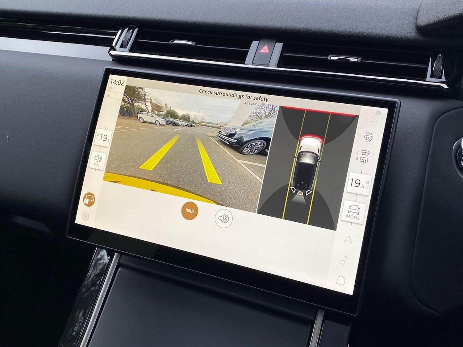 Used Land Rover Range Rover Velar 2023 for sale - 76963578: Photo 12