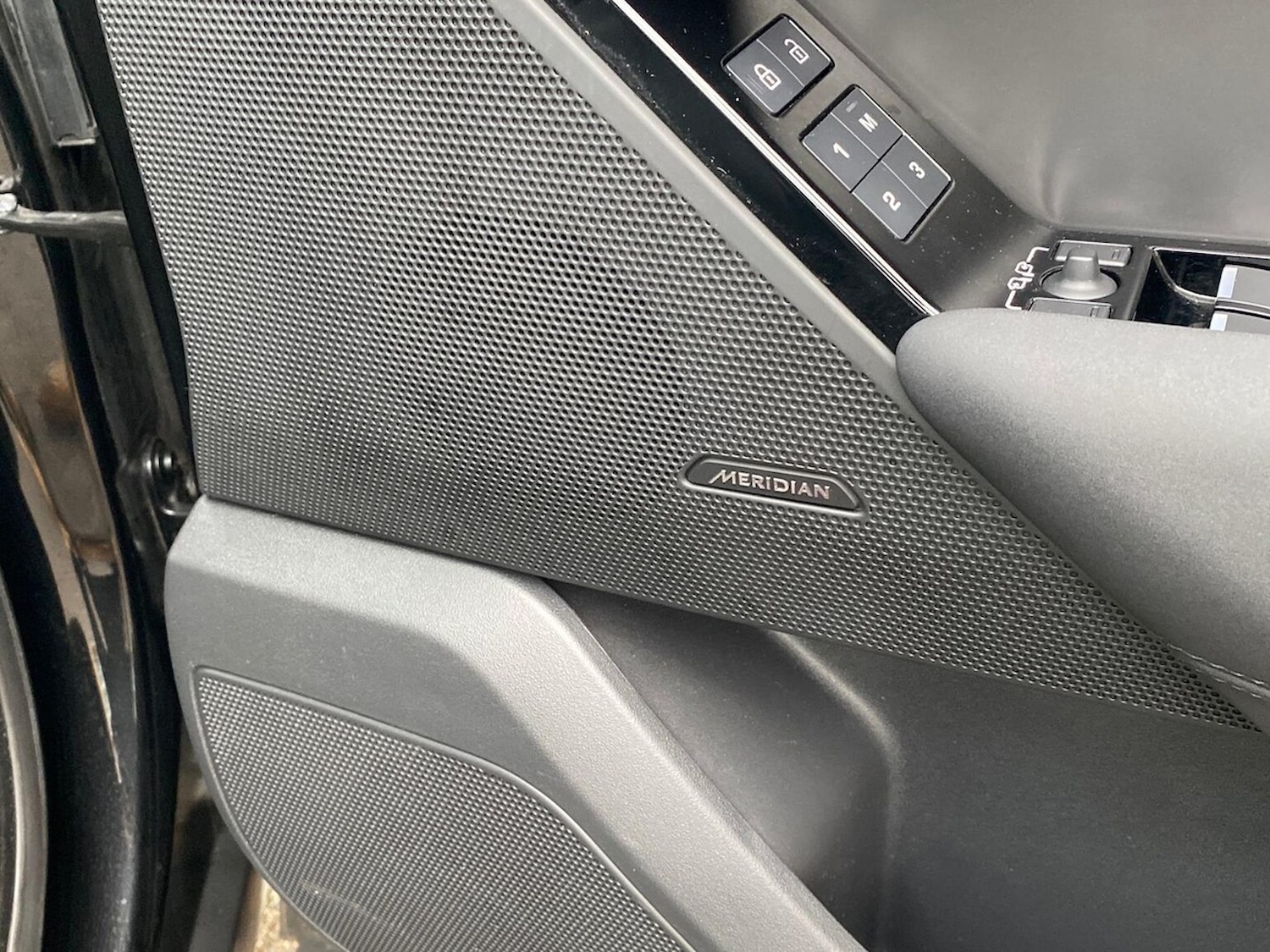 Used Land Rover Range Rover Velar 2023 for sale - 76963578: Photo 24