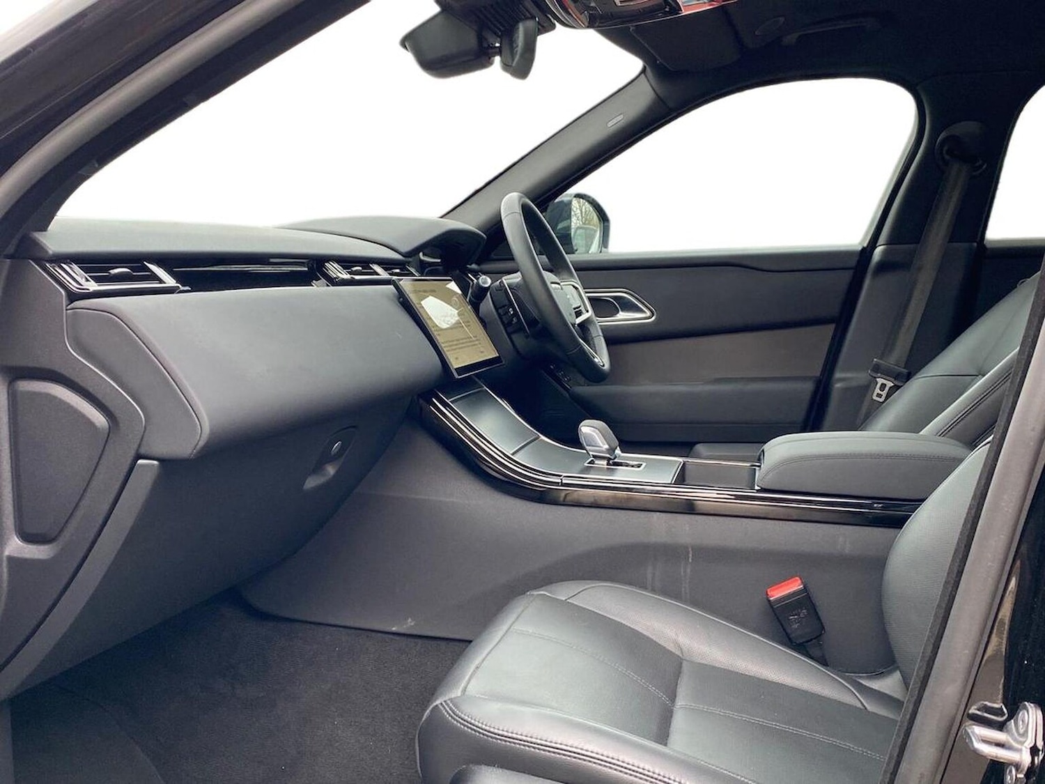 Used Land Rover Range Rover Velar 2023 for sale - 76963578: Photo 3