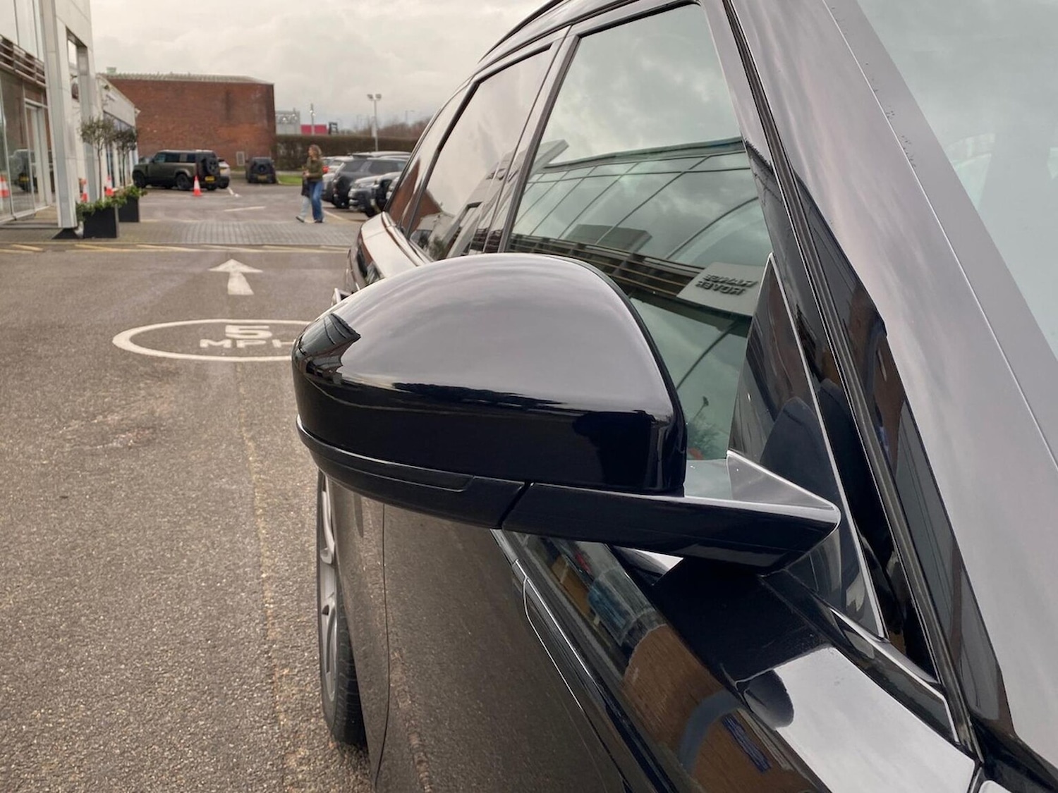 Used Land Rover Range Rover Velar 2023 for sale - 76963578: Photo 32