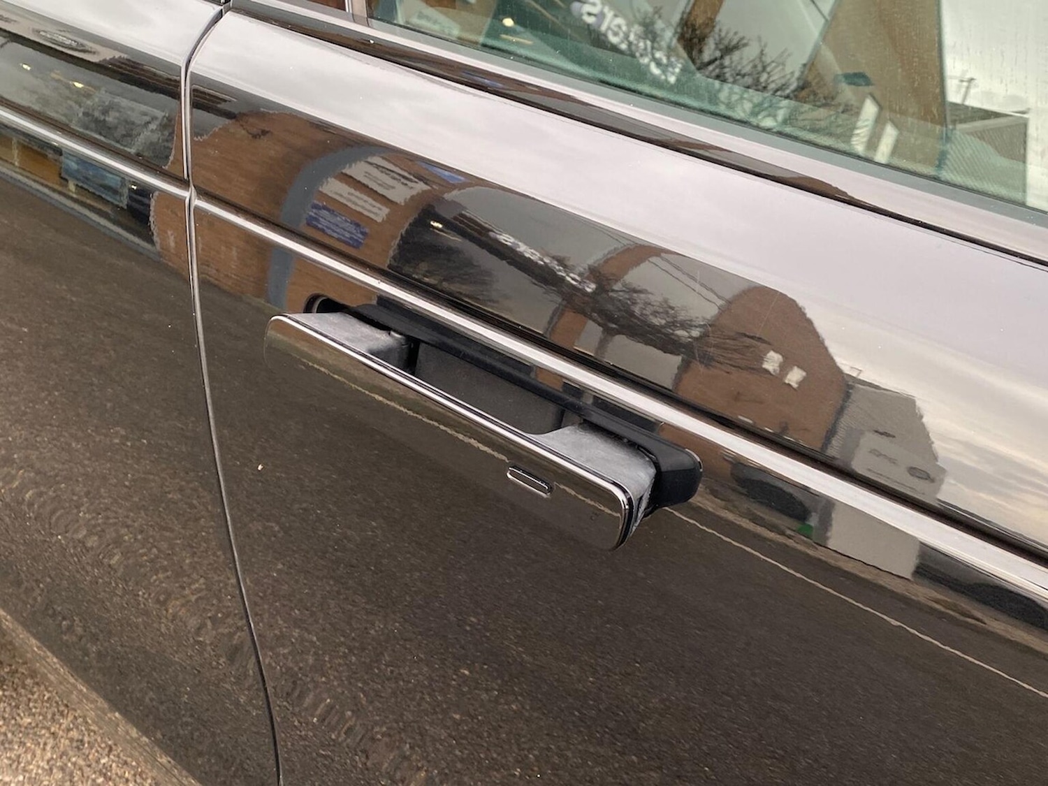 Used Land Rover Range Rover Velar 2023 for sale - 76963578: Photo 33