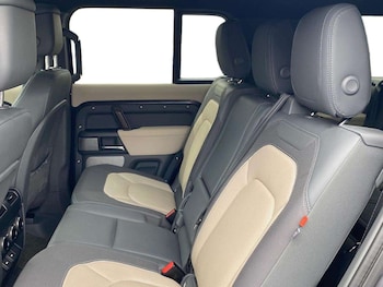 Used Land Rover Defender 2023 for sale - 78310358: Photo