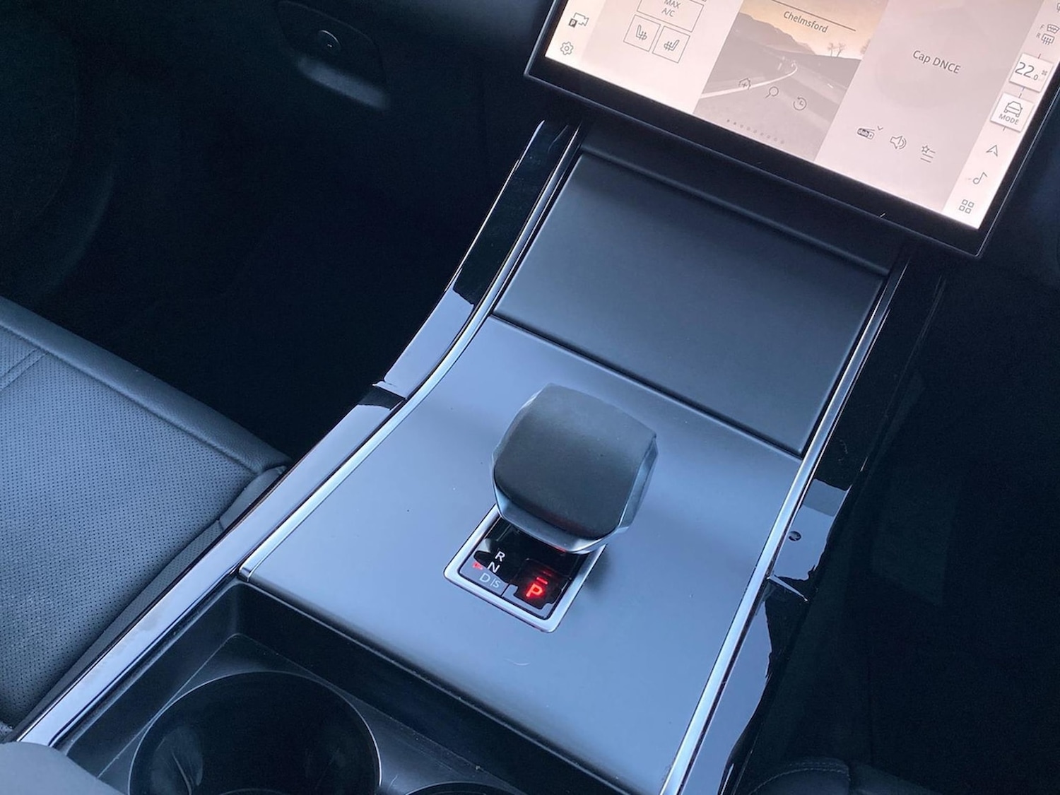 Used Land Rover Range Rover Velar 2024 for sale - 77080862: Photo 15