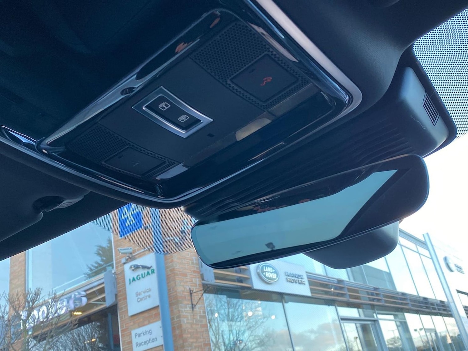 Used Land Rover Range Rover Velar 2024 for sale - 77080862: Photo 25