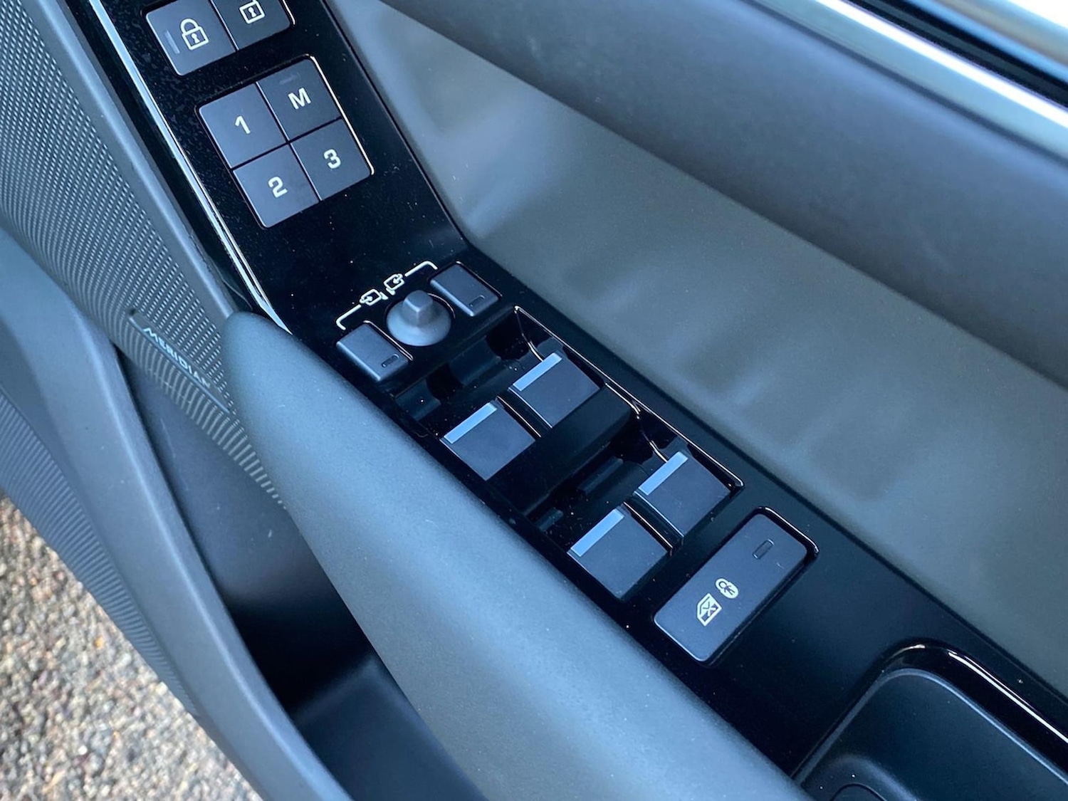 Used Land Rover Range Rover Velar 2024 for sale - 77080862: Photo 27