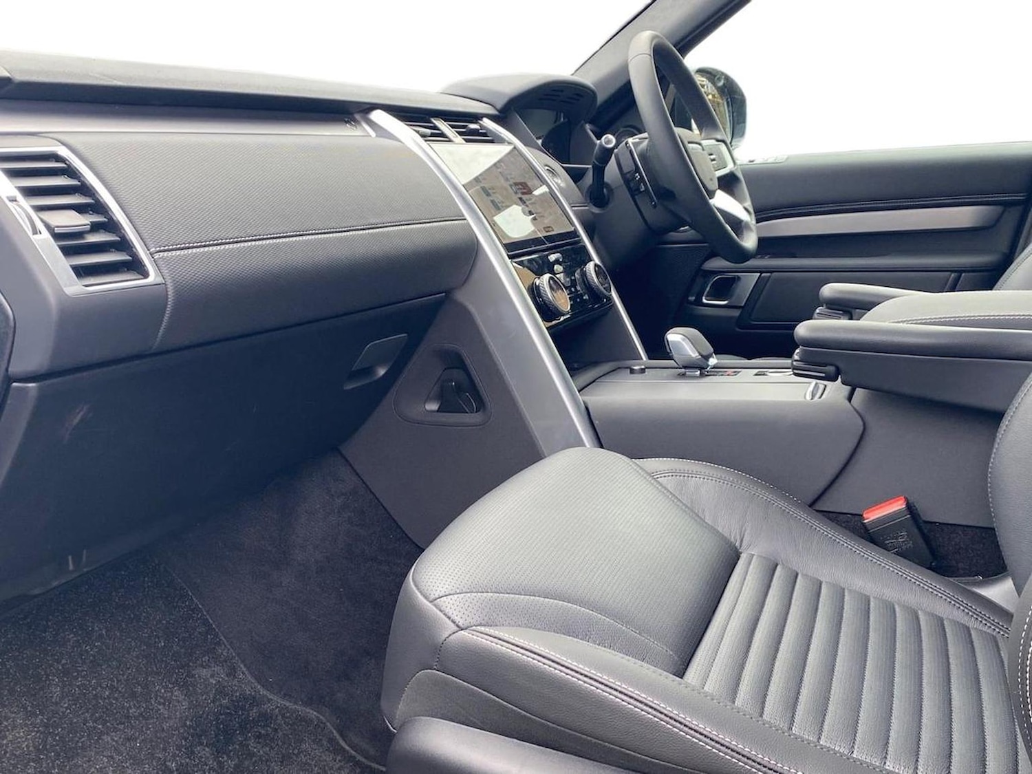 Used Land Rover Discovery 2025 for sale - 77487933: Photo 3