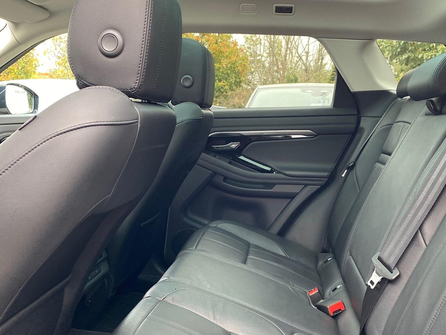 Used Land Rover Range Rover Evoque 2021 for sale - 76287224: Photo 4
