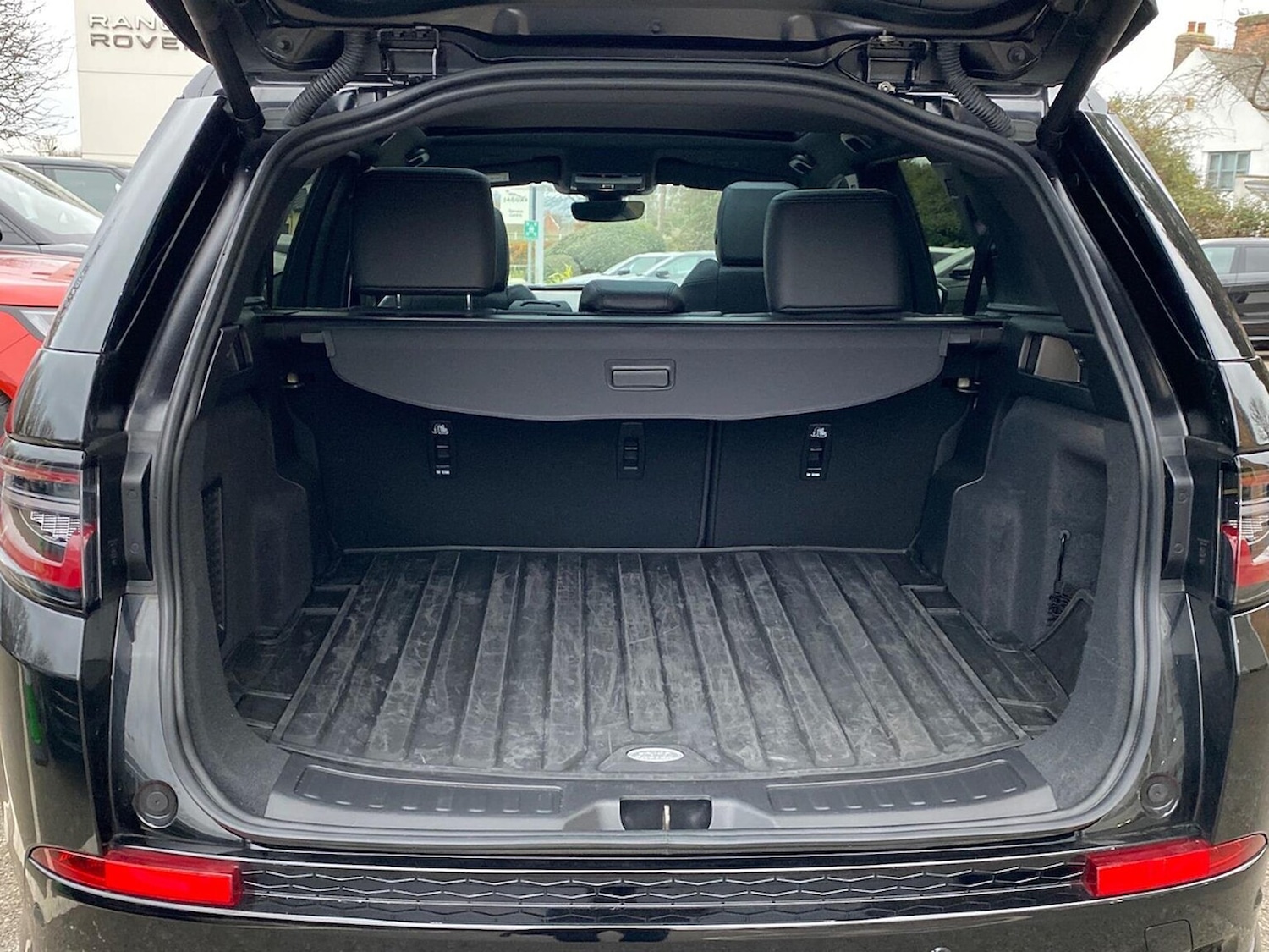 Used Land Rover Discovery Sport 2025 for sale - 76931598: Photo 10