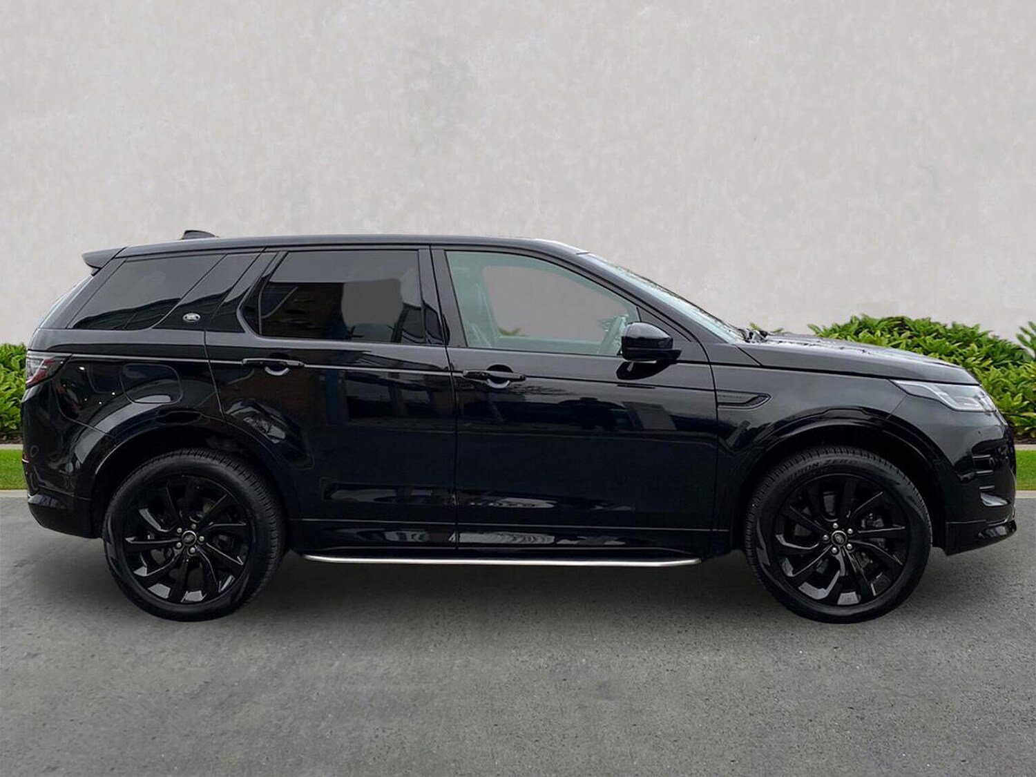 Used Land Rover Discovery Sport 2025 for sale - 76931598: Photo 5