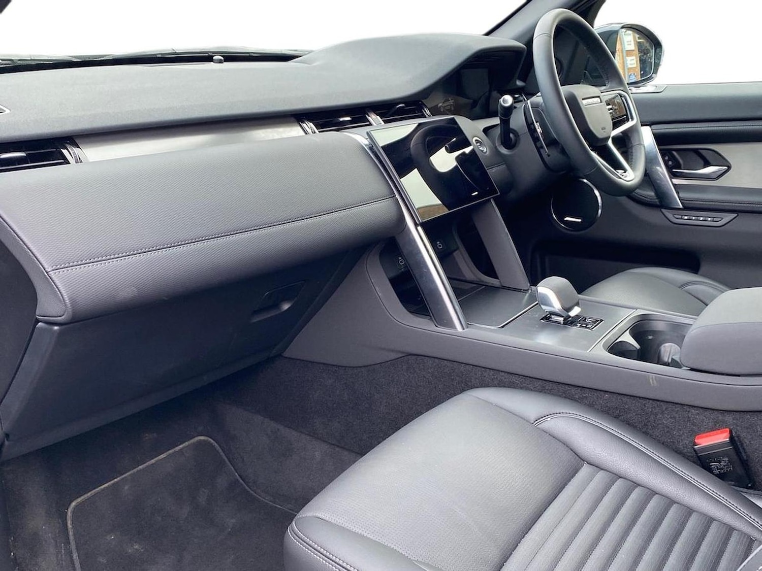 Used Land Rover Discovery Sport 2025 for sale - 78193691: Photo 5