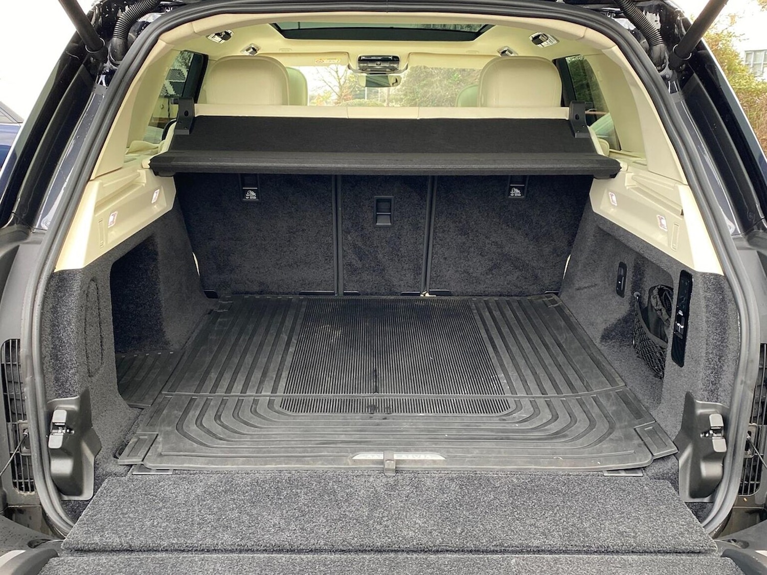 Used Land Rover Range Rover 2022 for sale - 76637800: Photo 10