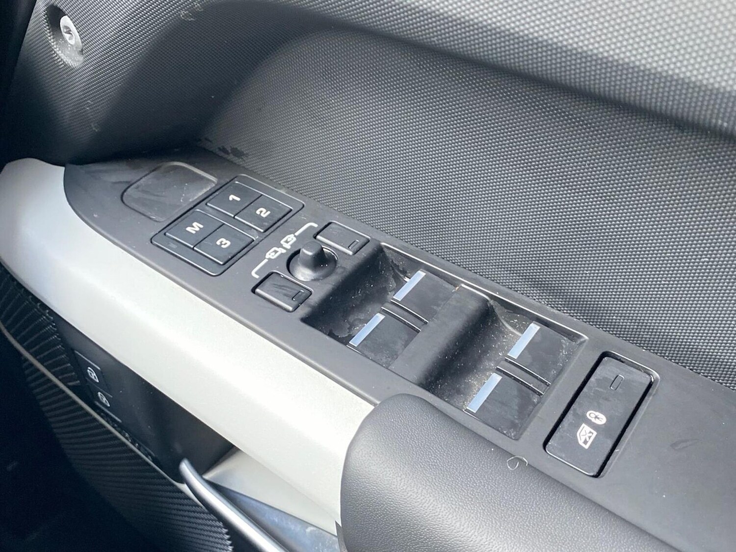 Used Land Rover Defender 2023 for sale - 78194456: Photo 27