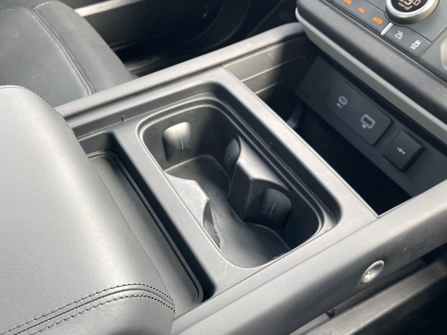 Used Land Rover Defender 2023 for sale - 78194456: Photo 35