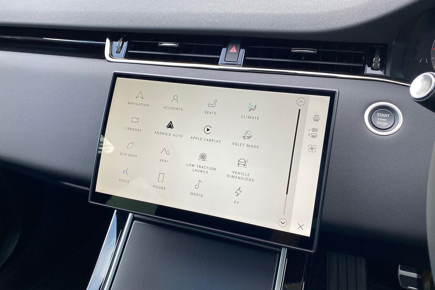 Used Land Rover Range Rover Evoque 2025 for sale - 77487907: Photo 12