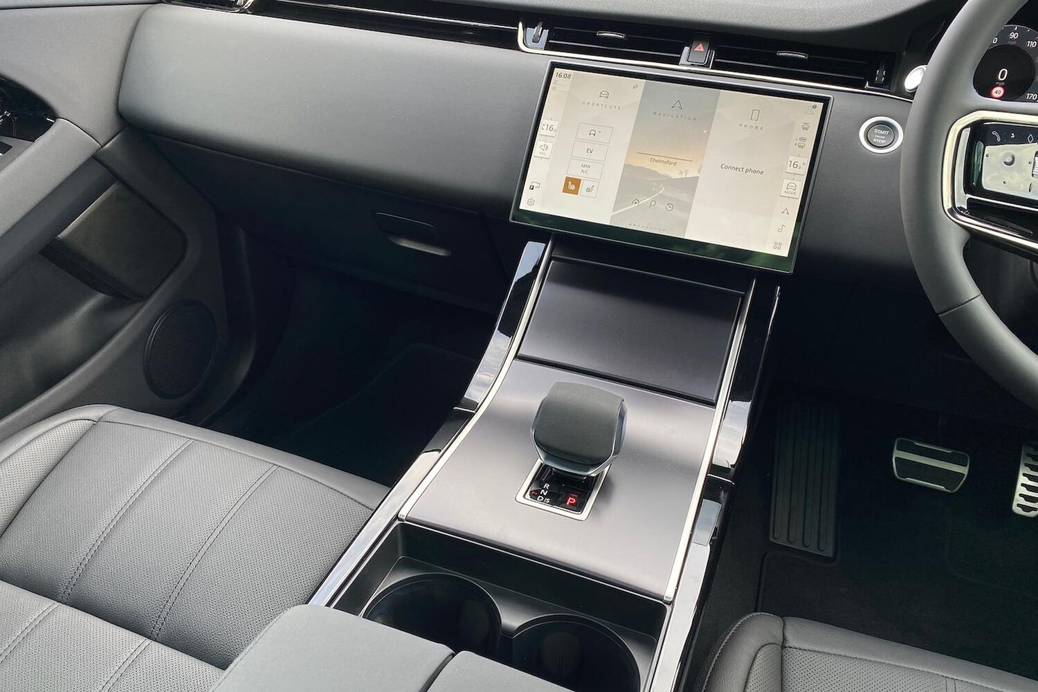 Used Land Rover Range Rover Evoque 2025 for sale - 77487907: Photo 13