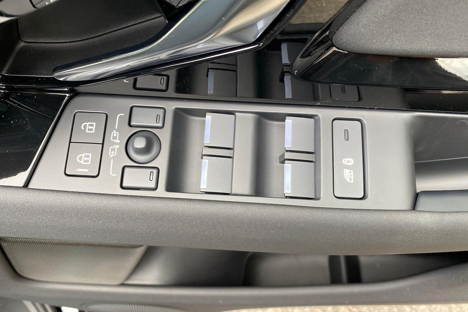 Used Land Rover Range Rover Evoque 2025 for sale - 77487907: Photo 21