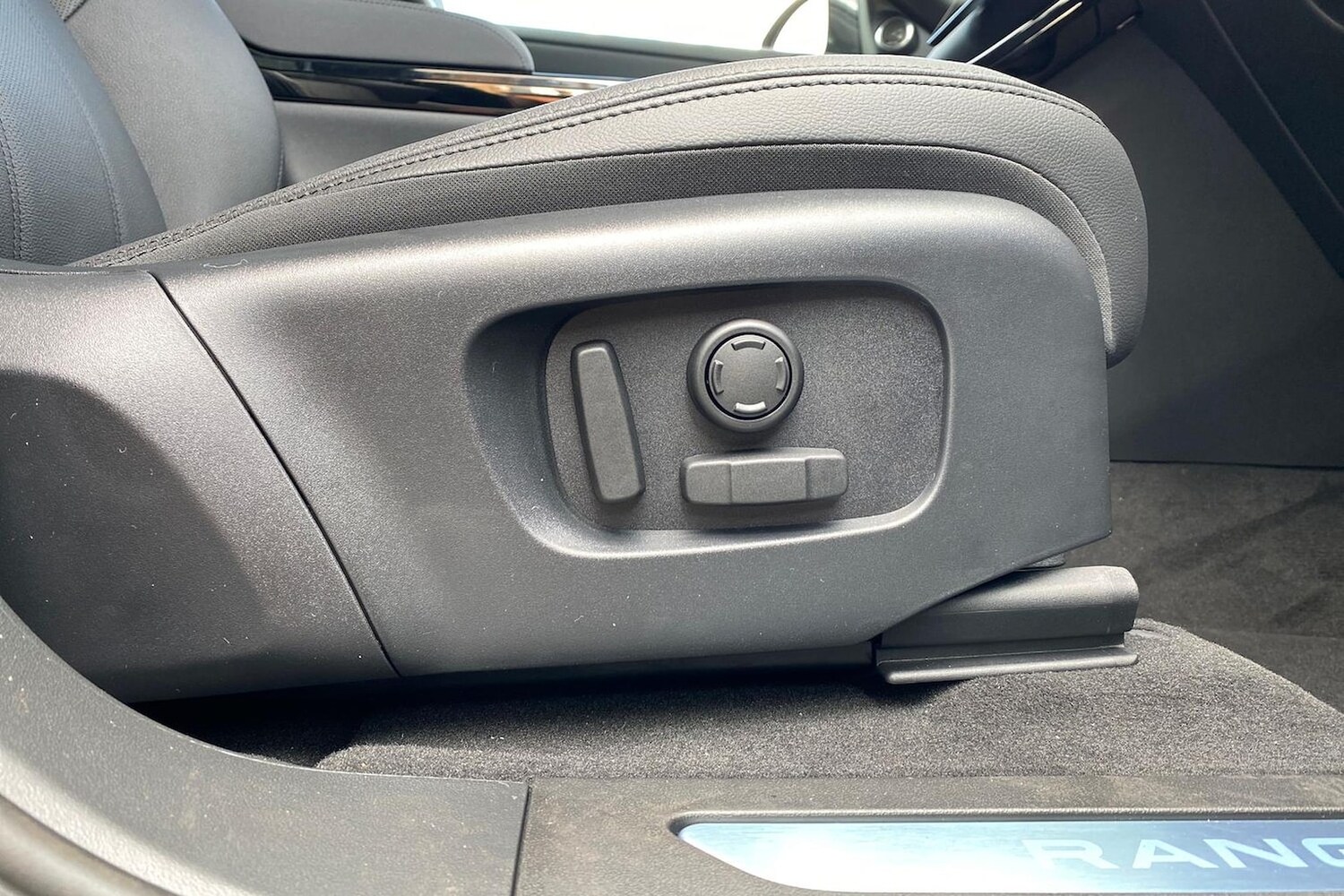 Used Land Rover Range Rover Evoque 2025 for sale - 77487907: Photo 30