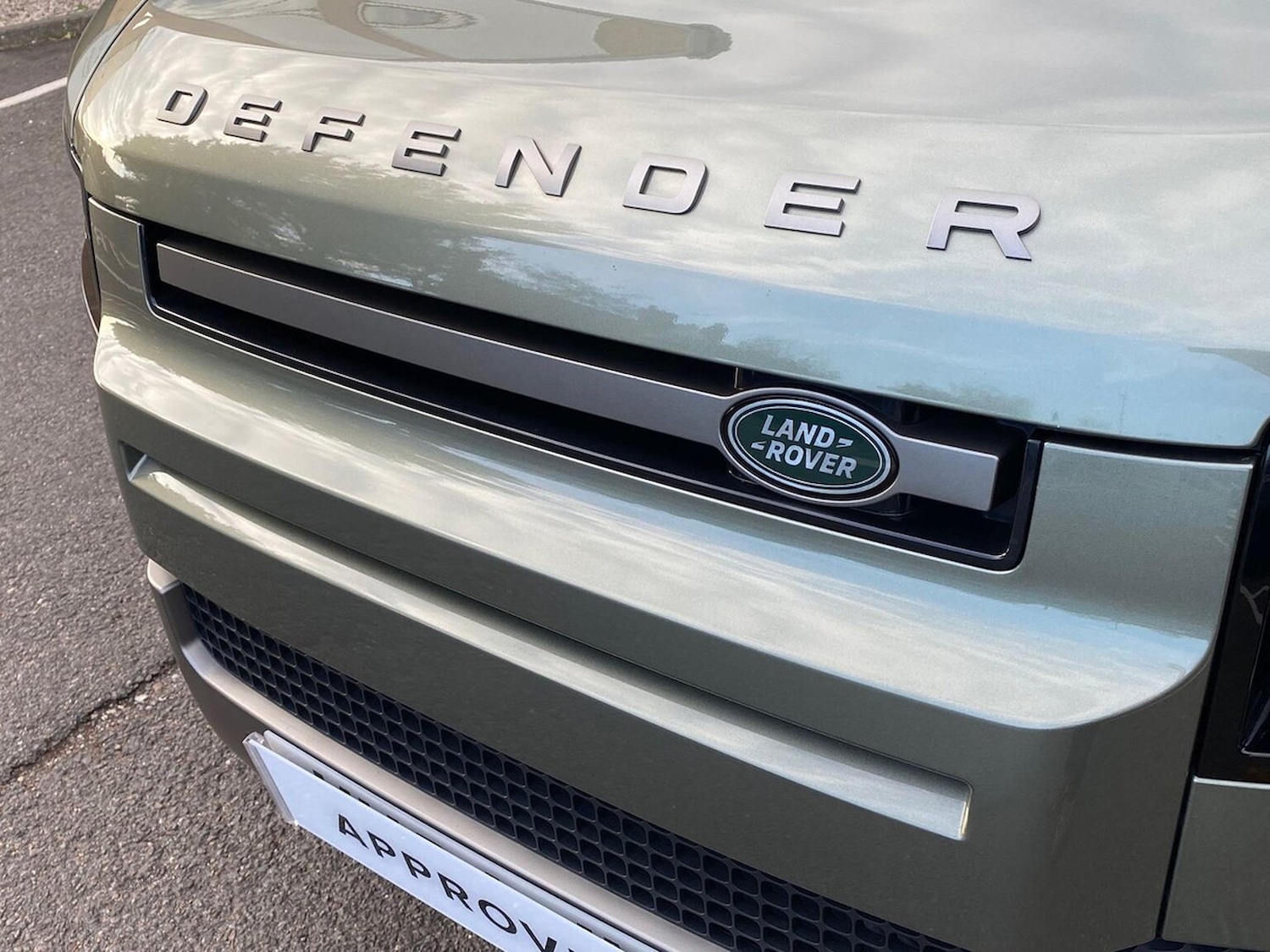 Used Land Rover Defender 2024 for sale - 76982892: Photo 31