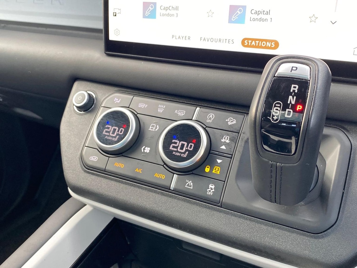 Used Land Rover Defender 2024 for sale - 76982892: Photo 40