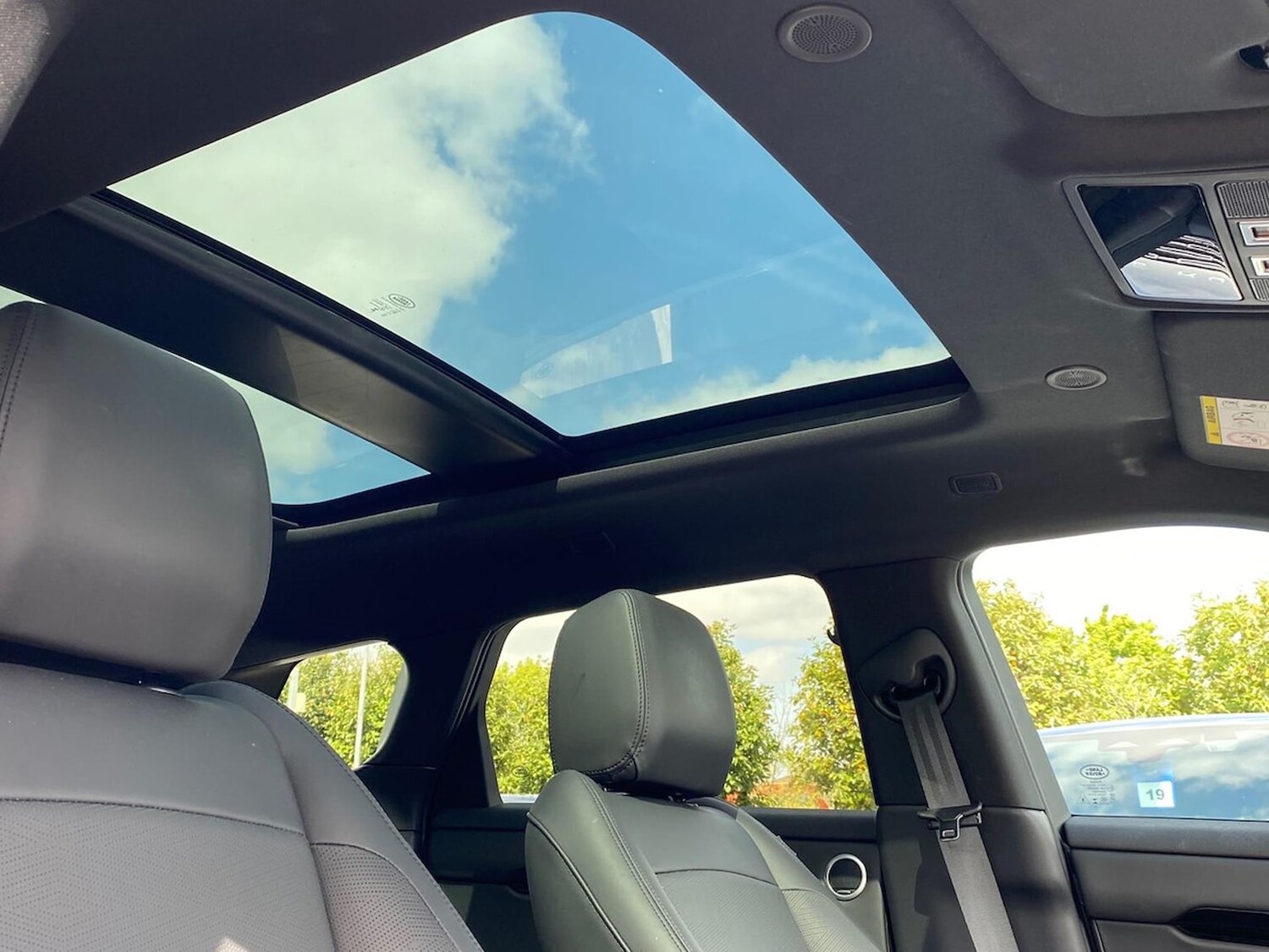 Used Land Rover Range Rover Evoque 2025 for sale - 76129043: Photo 21