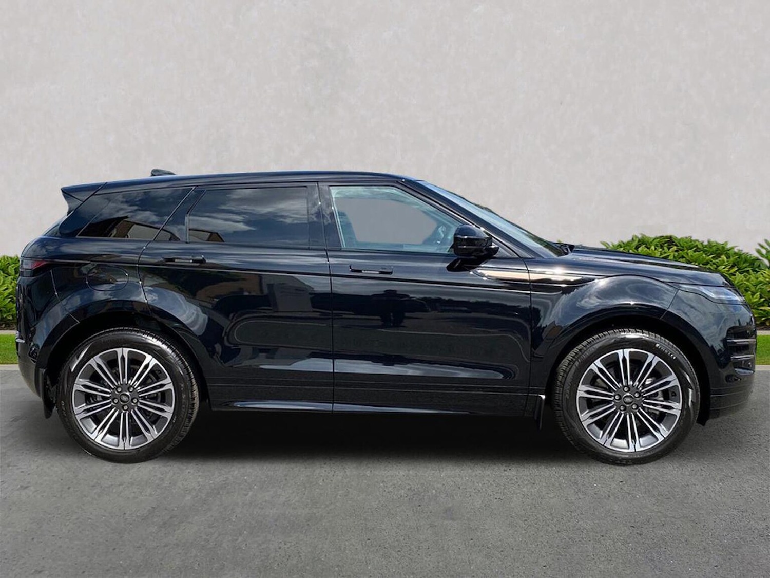 Used Land Rover Range Rover Evoque 2025 for sale - 76129043: Photo 5