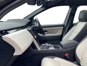 Used Land Rover Discovery Sport 2024 for sale - 76194446: Photo