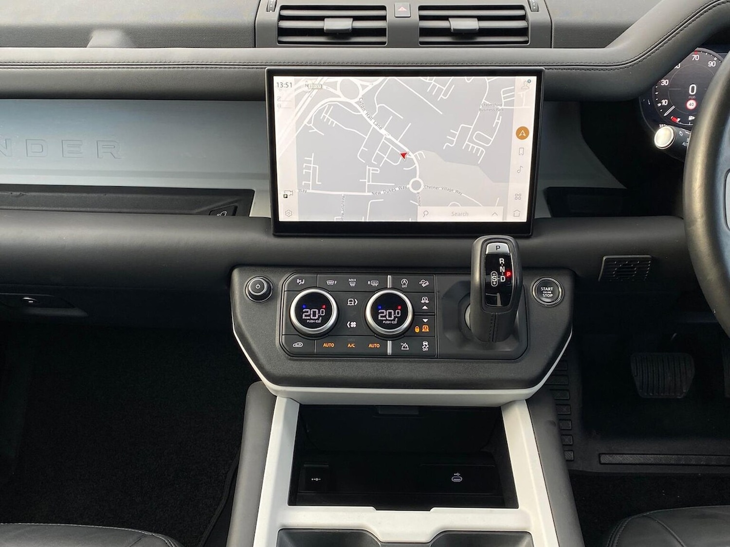 Used Land Rover Defender 2024 for sale - 76559819: Photo 14