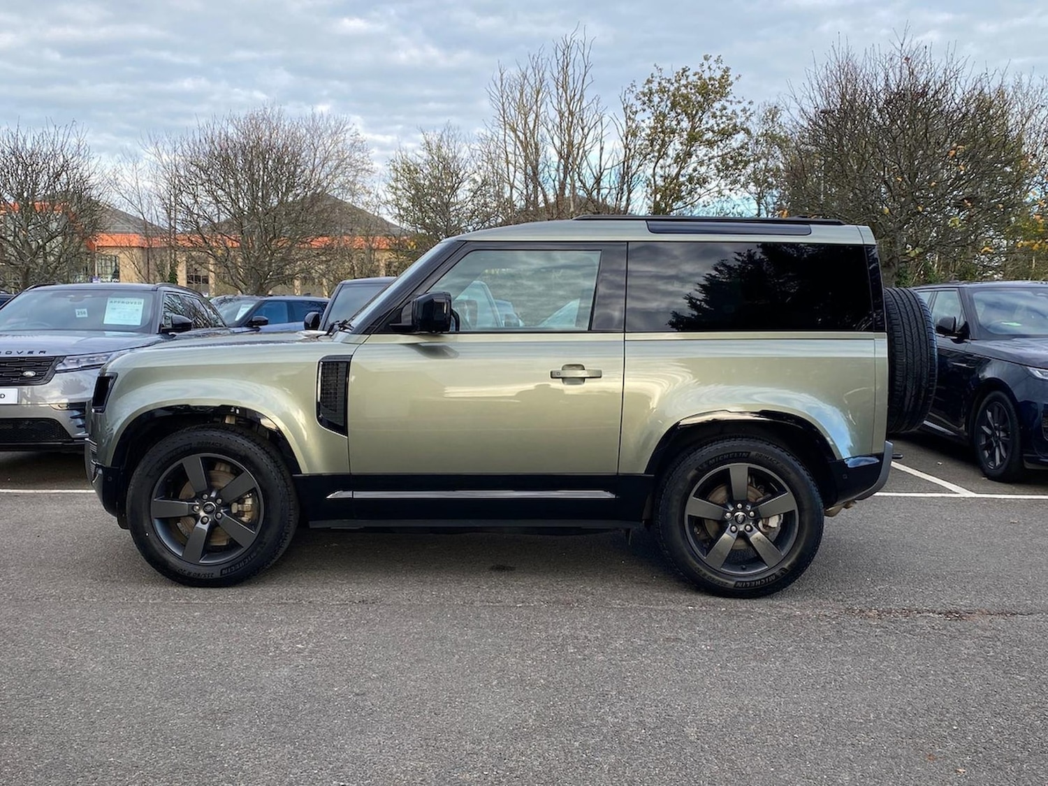 Used Land Rover Defender 2024 for sale - 76559819: Photo 37