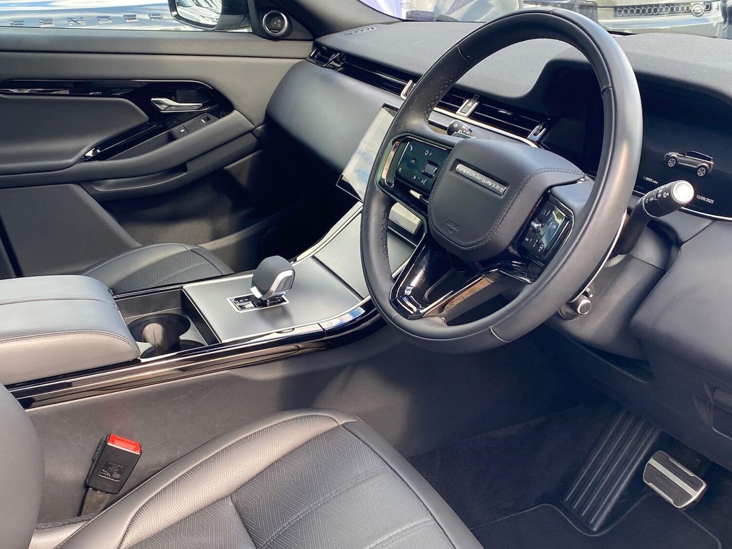 Used Land Rover Range Rover Evoque 2025 for sale - 77487985: Photo 30