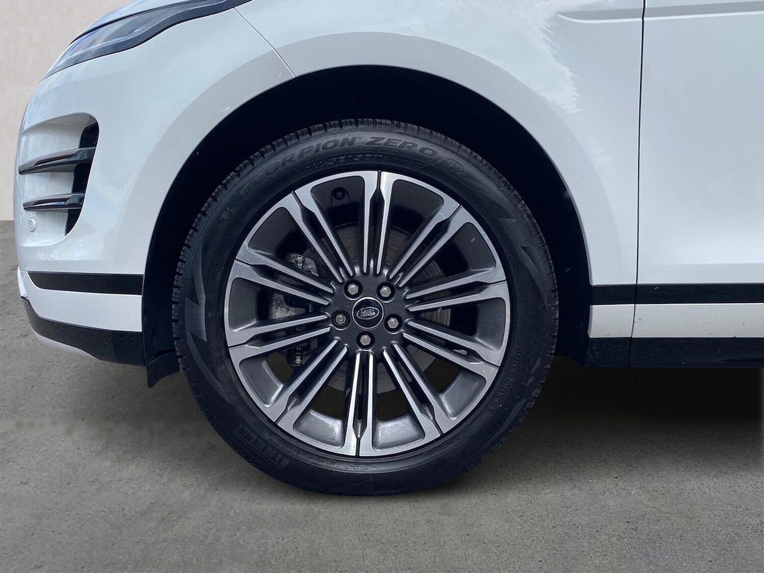 Used Land Rover Range Rover Evoque 2025 for sale - 77487985: Photo 8