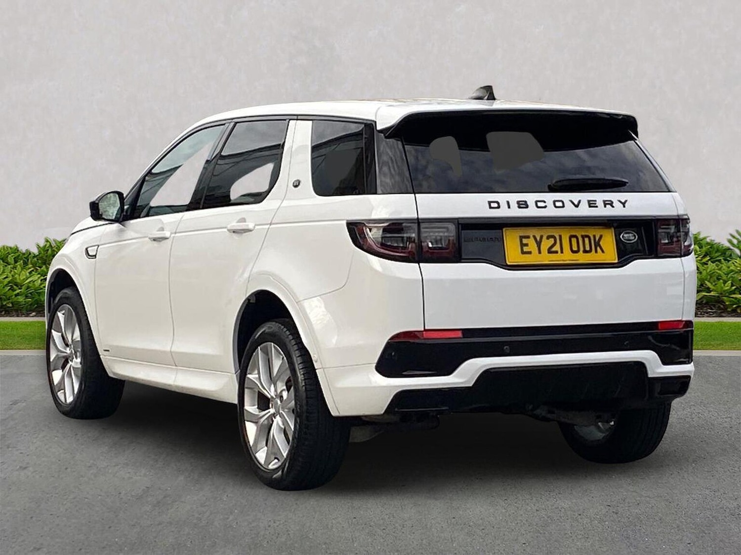 Used Land Rover Discovery Sport 2021 for sale - 76396961: Photo 2