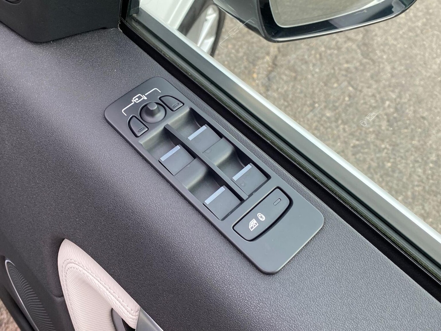 Used Land Rover Discovery Sport 2021 for sale - 76396961: Photo 25