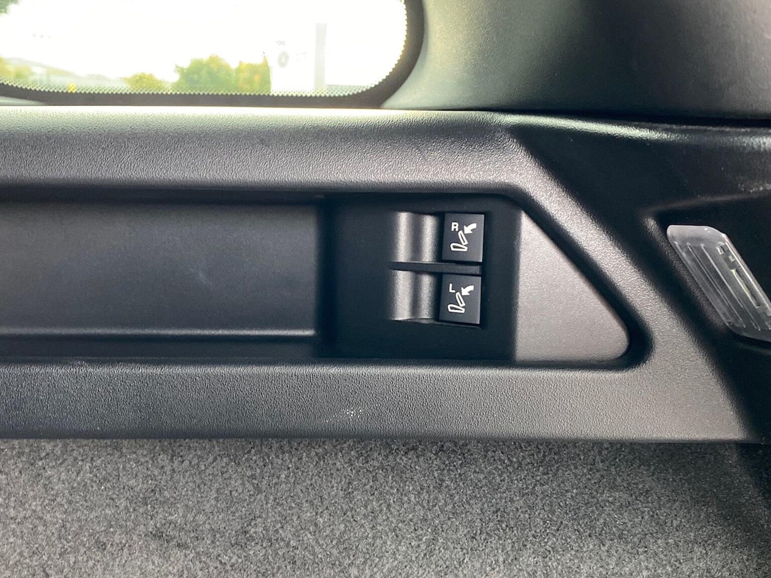 Used Land Rover Discovery Sport 2021 for sale - 76396961: Photo 30