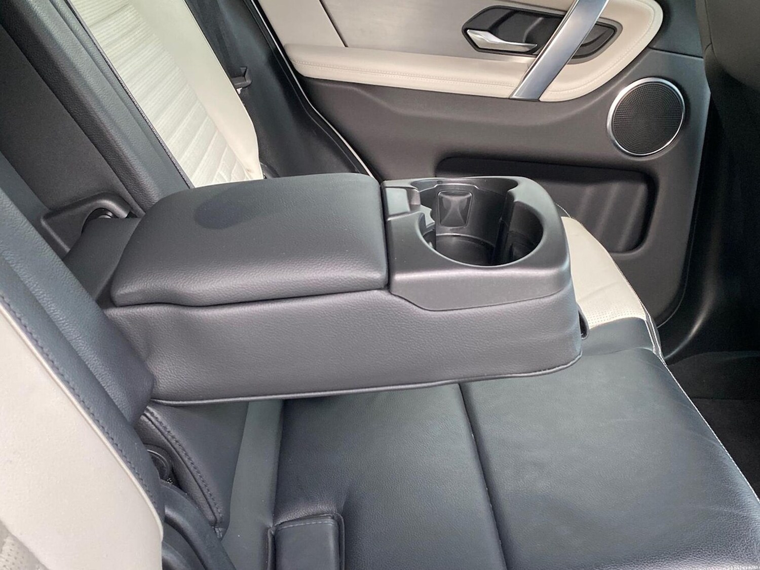 Used Land Rover Discovery Sport 2021 for sale - 76396961: Photo 35