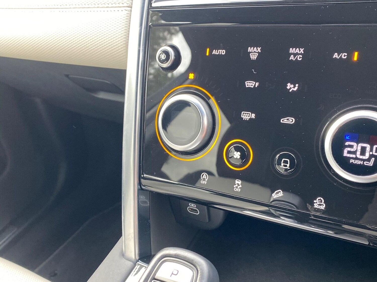 Used Land Rover Discovery Sport 2021 for sale - 76396961: Photo 42