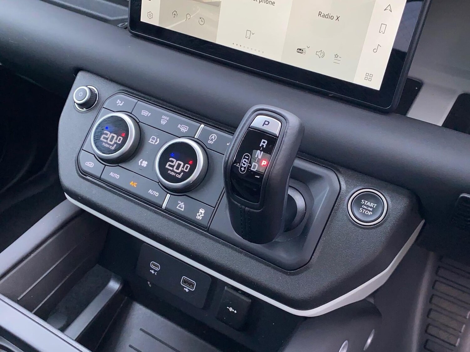 Used Land Rover Defender 2023 for sale - 76149438: Photo 13