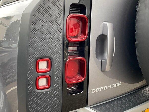 Used Land Rover Defender 2023 for sale - 76149438: Photo 19
