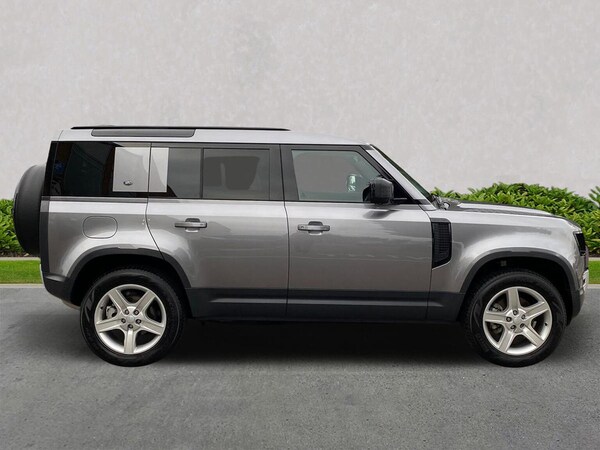 Used Land Rover Defender 2023 for sale - 76149438: Photo 5