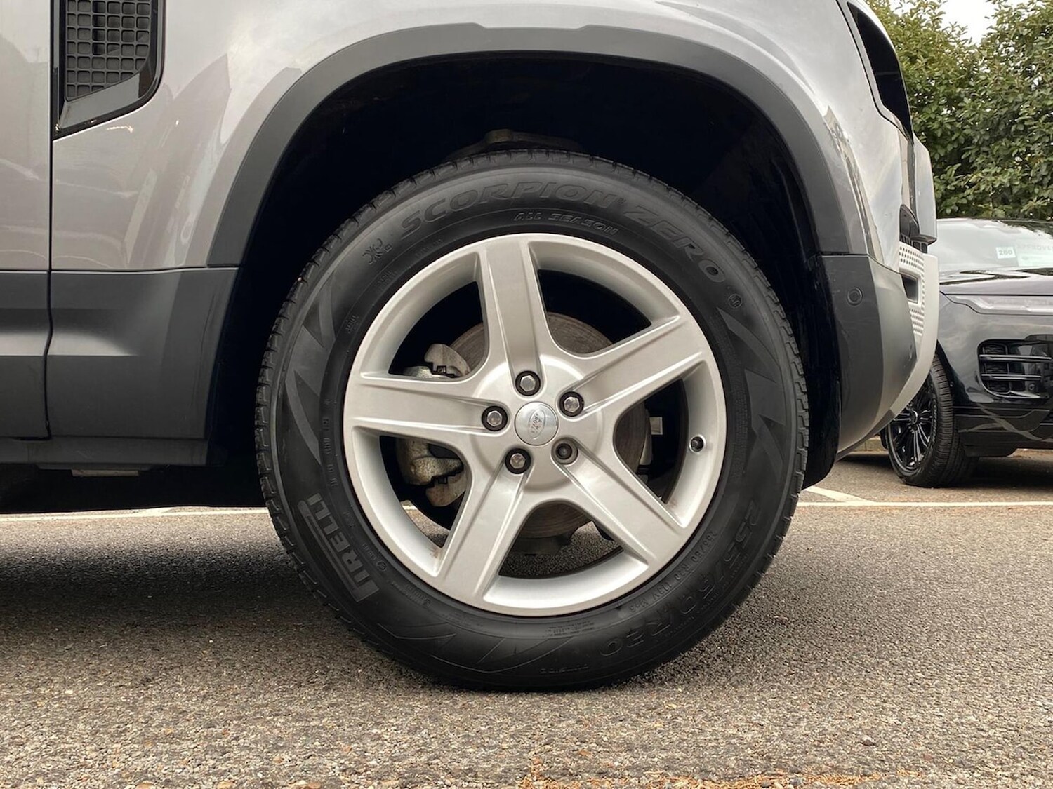 Used Land Rover Defender 2023 for sale - 76149438: Photo 8