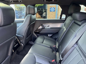 Used Land Rover Range Rover Sport 2024 for sale - 79120293: Photo