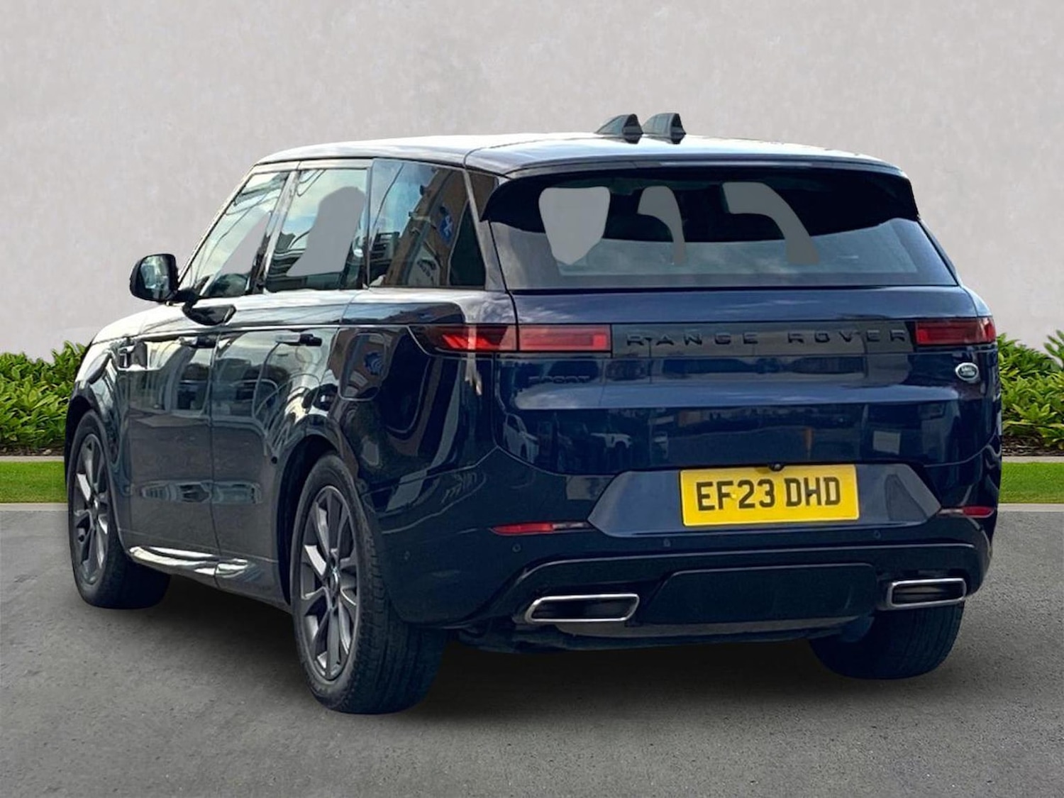 Used Land Rover Range Rover Sport 2023 for sale - 76490792: Photo 2