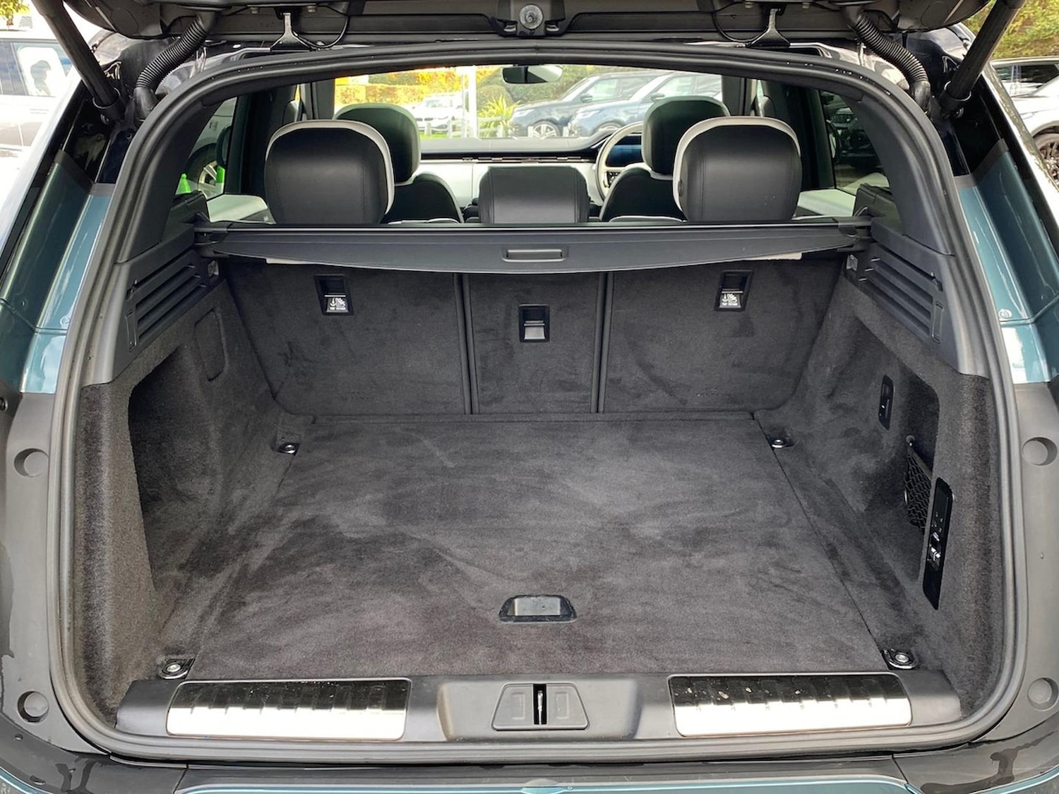 Used Land Rover Range Rover Sport 2024 for sale - 76536647: Photo 10