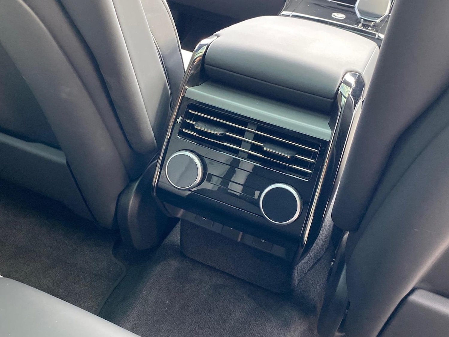 Used Land Rover Range Rover Sport 2024 for sale - 76536647: Photo 18