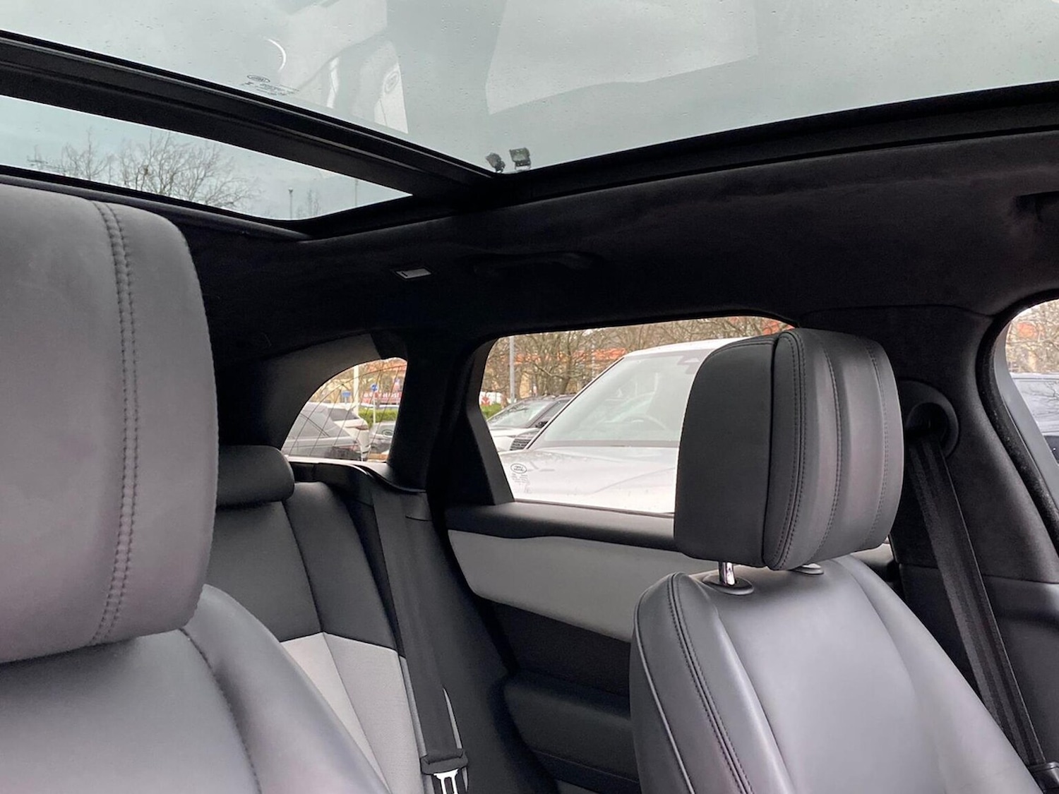 Used Land Rover Range Rover Velar 2024 for sale - 76946962: Photo 21