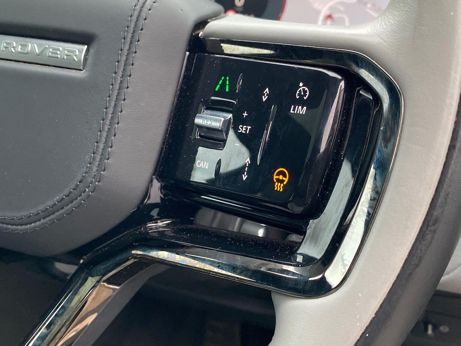 Used Land Rover Range Rover Velar 2024 for sale - 76946962: Photo 31