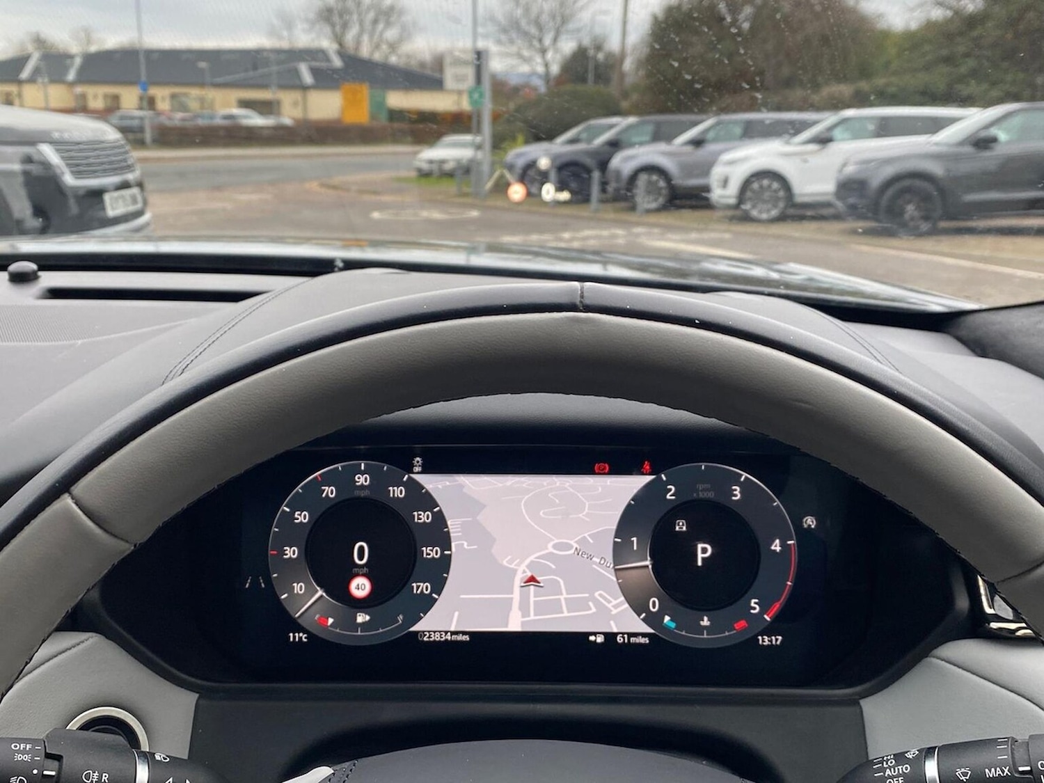 Used Land Rover Range Rover Velar 2024 for sale - 76946962: Photo 32