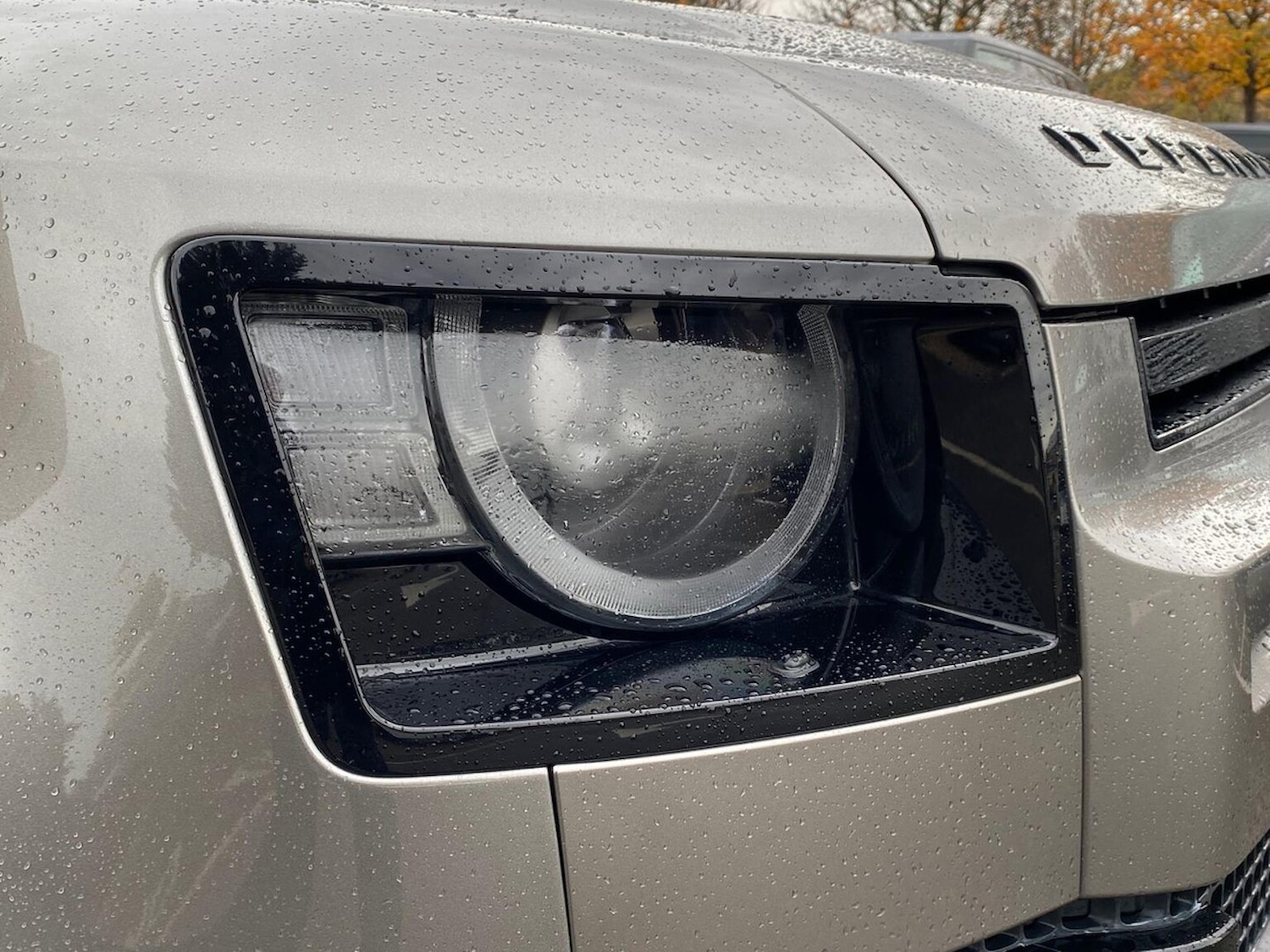 Used Land Rover Defender 2024 for sale - 76492420: Photo 17